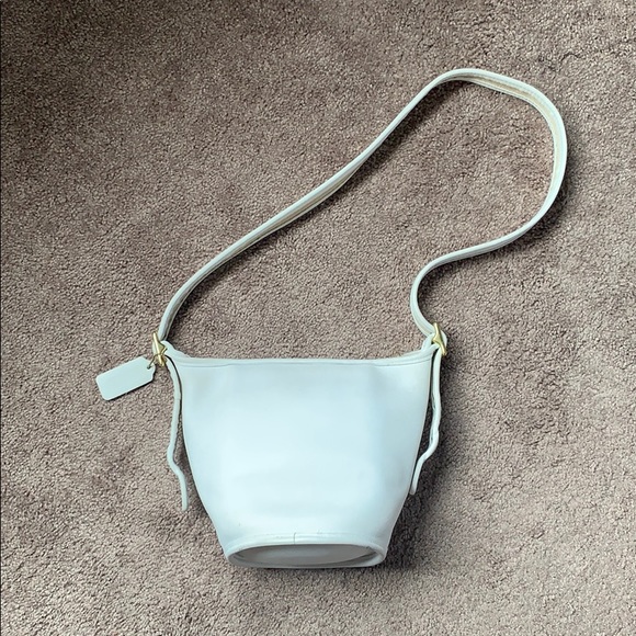 Coach Handbags - White & Gold Ladies Coach Bag